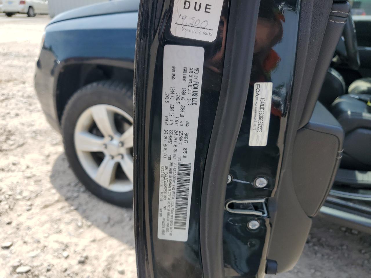 1C4NJDEB3GD692276 2016 Jeep Compass Latitude