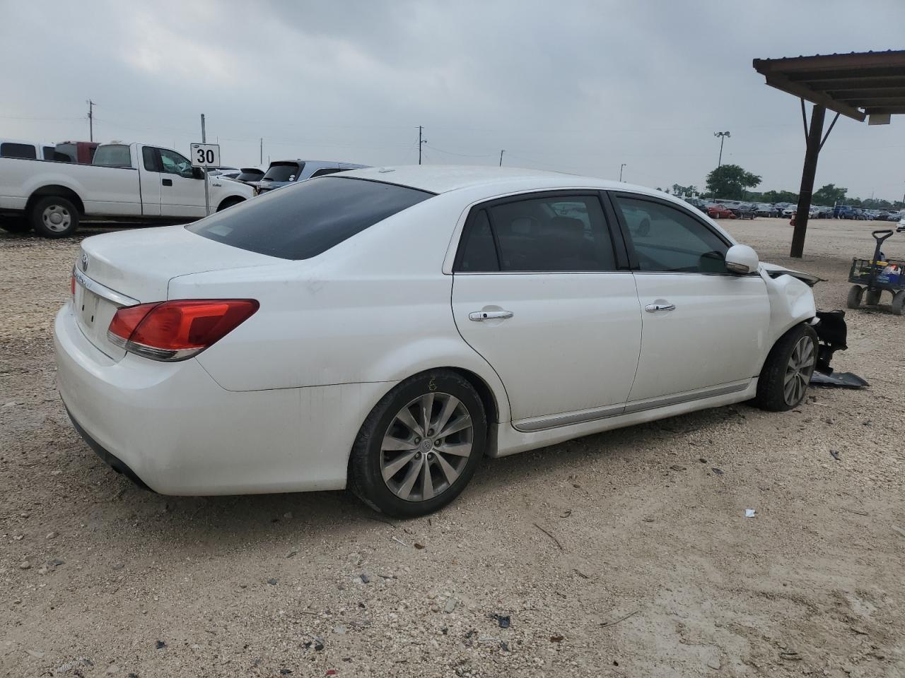 4T1BK3DB8BU385346 2011 Toyota Avalon Base