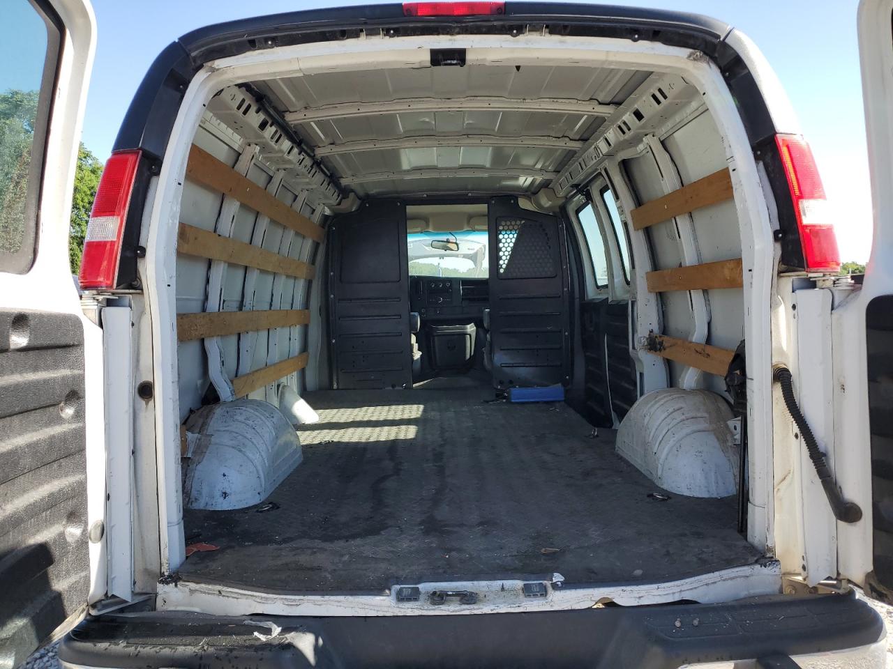 1GCWGAFGXK1322884 CHEVROLET EXPRESS 2019