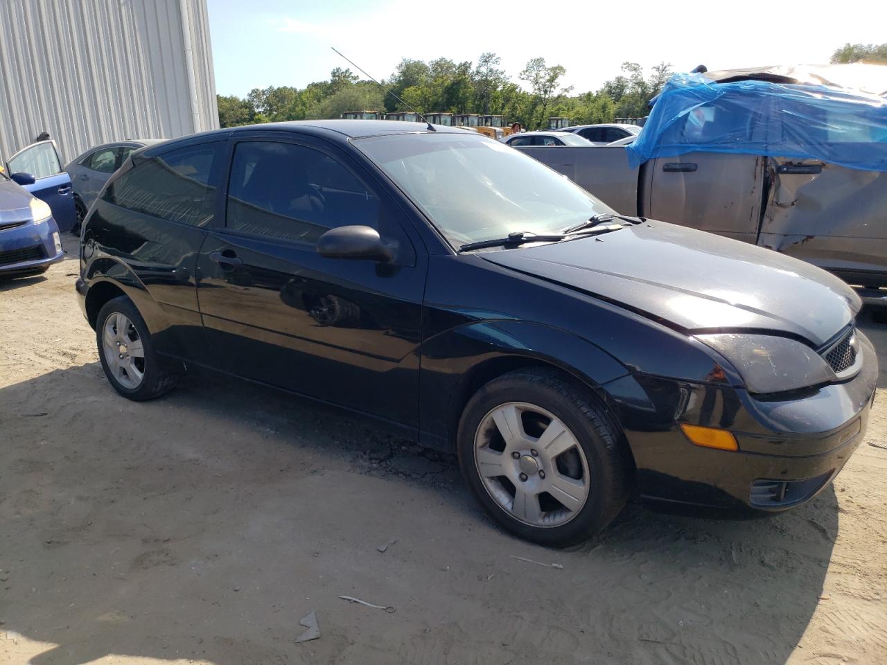 1FAHP31N46W230985 2006 Ford Focus Zx3