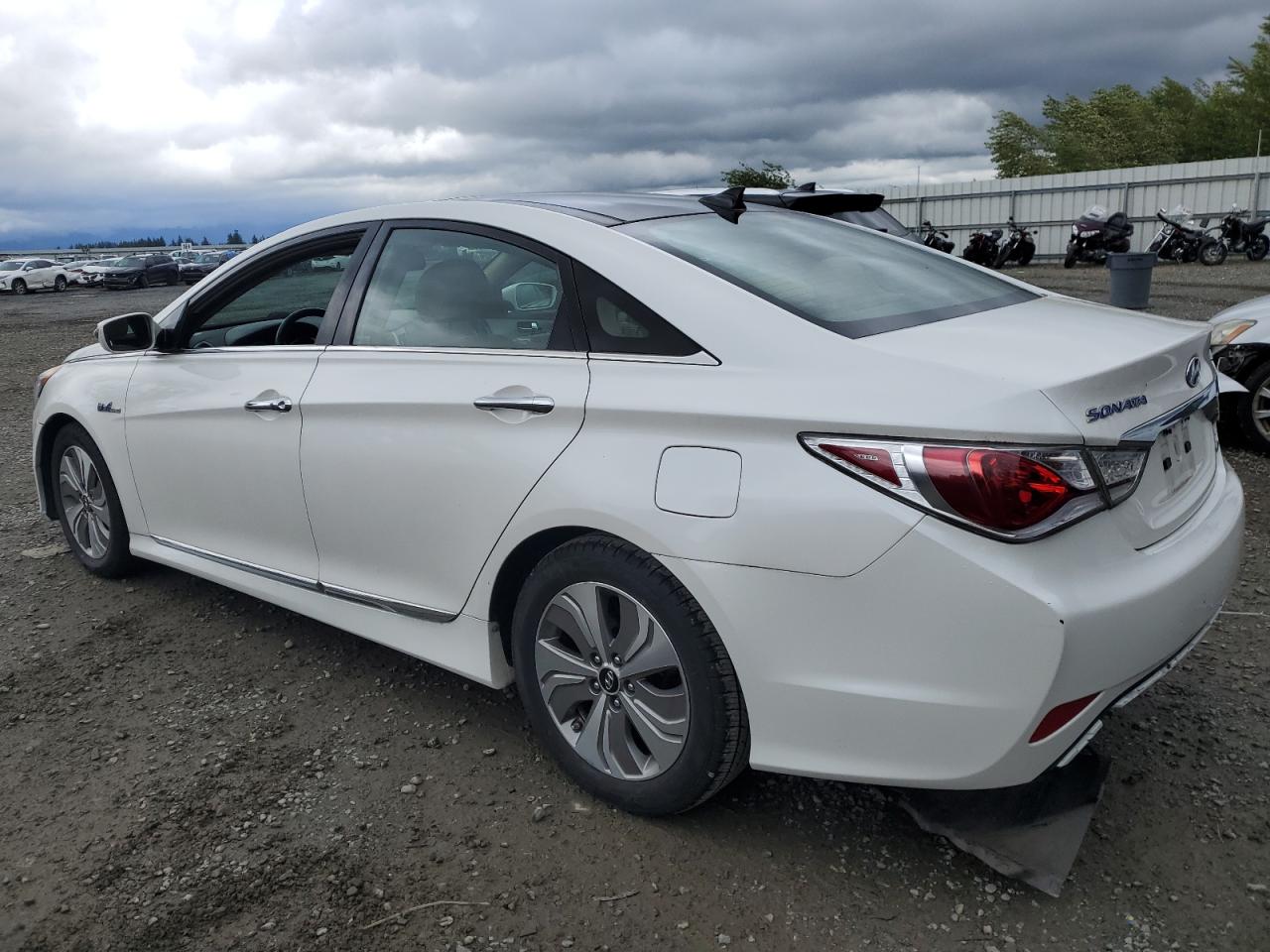 2013 Hyundai Sonata Hybrid vin: KMHEC4A44DA074734