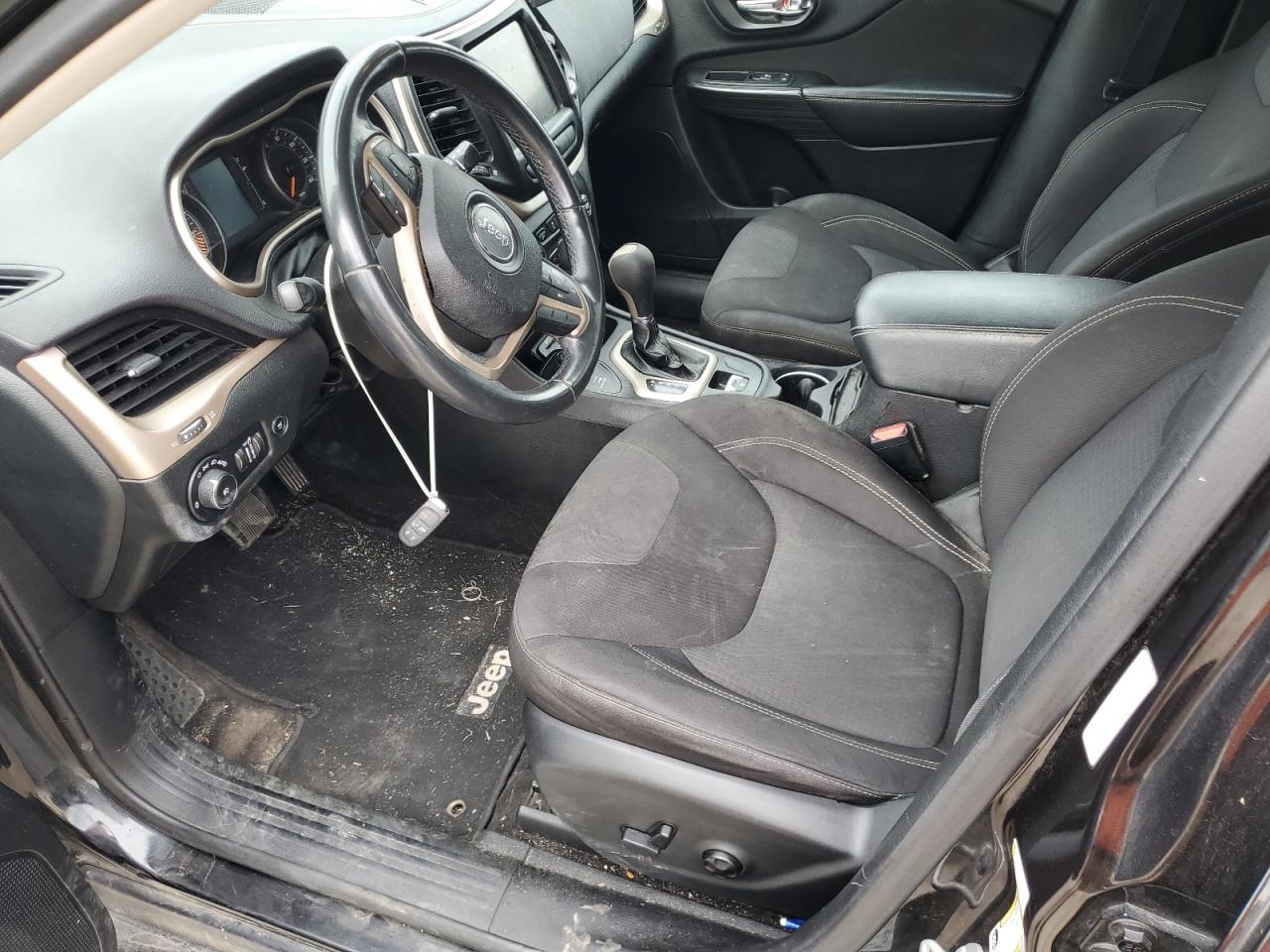 1C4PJMCS9FW530117 2015 Jeep Cherokee Latitude