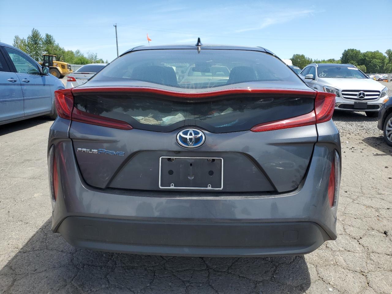 JTDKARFP5H3035688 2017 Toyota Prius Prime