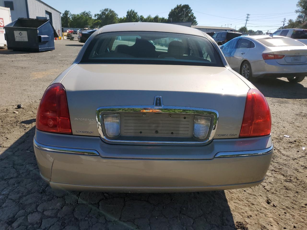 2LNHM82V78X632923 2008 Lincoln Town Car Signature Limited