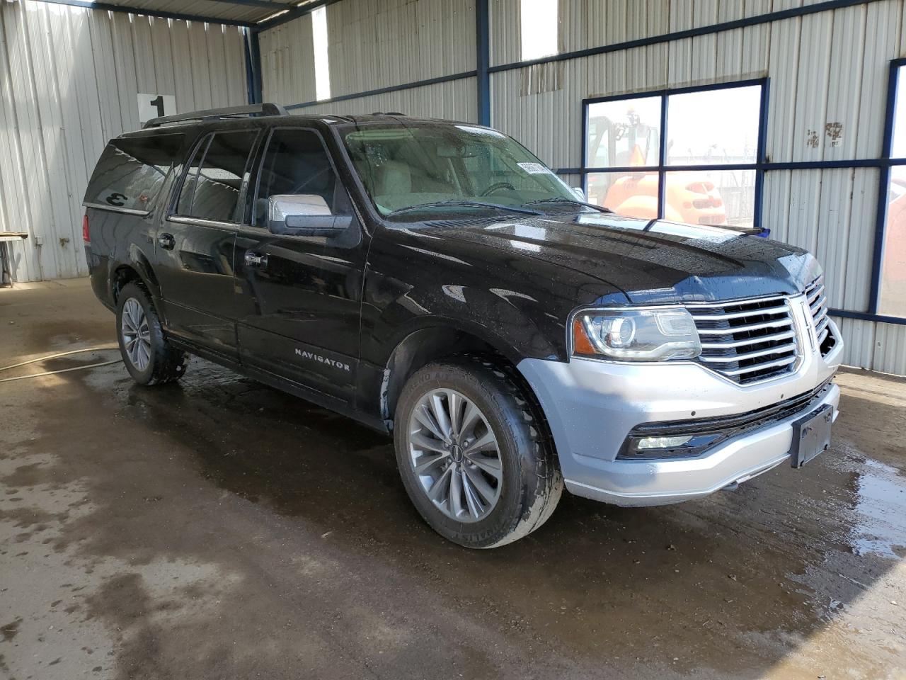 2017 Lincoln Navigator L Select vin: 5LMJJ3JT9HEL04219