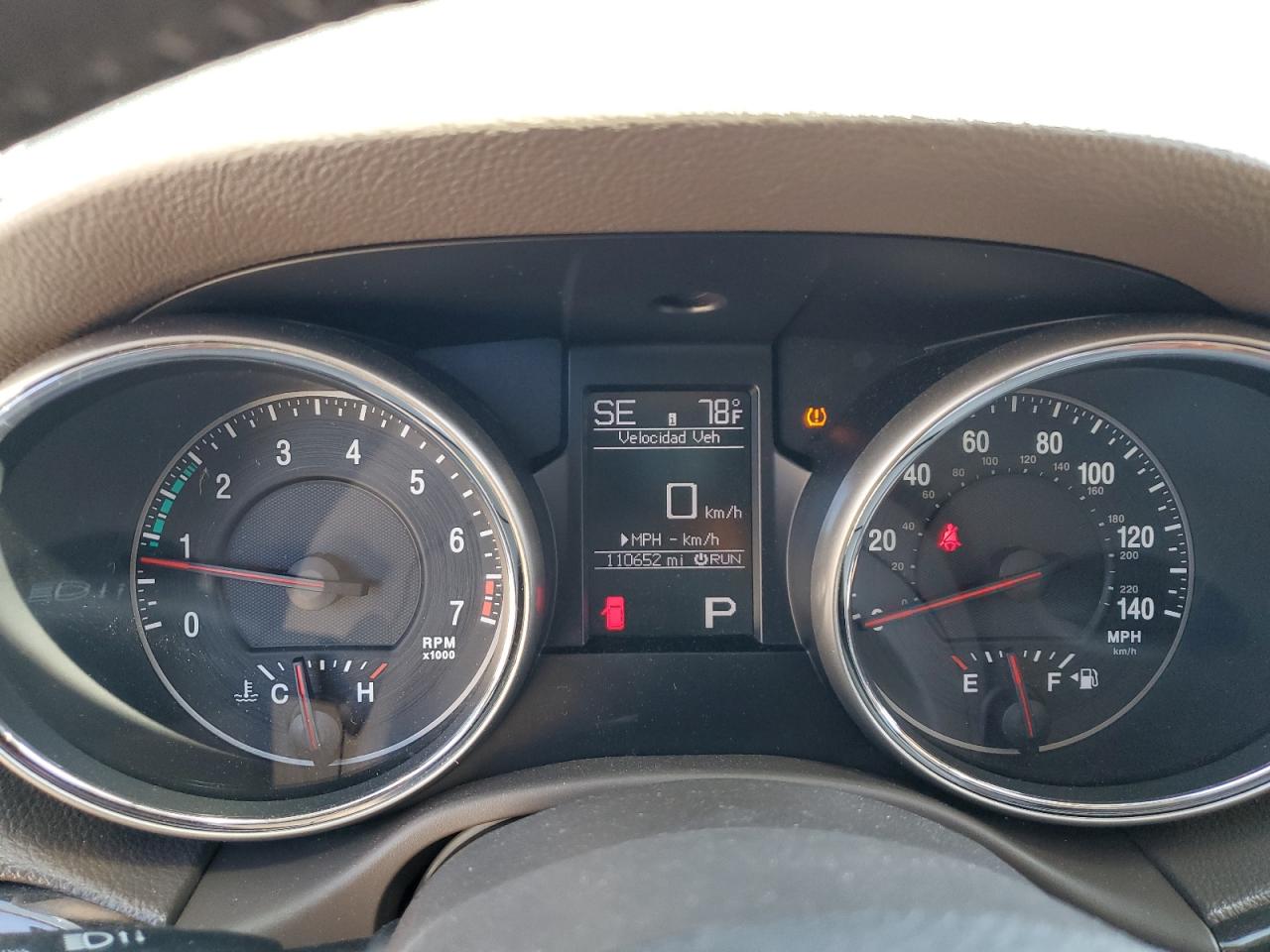 1J4RR4GG2BC552361 2011 Jeep Grand Cherokee Laredo