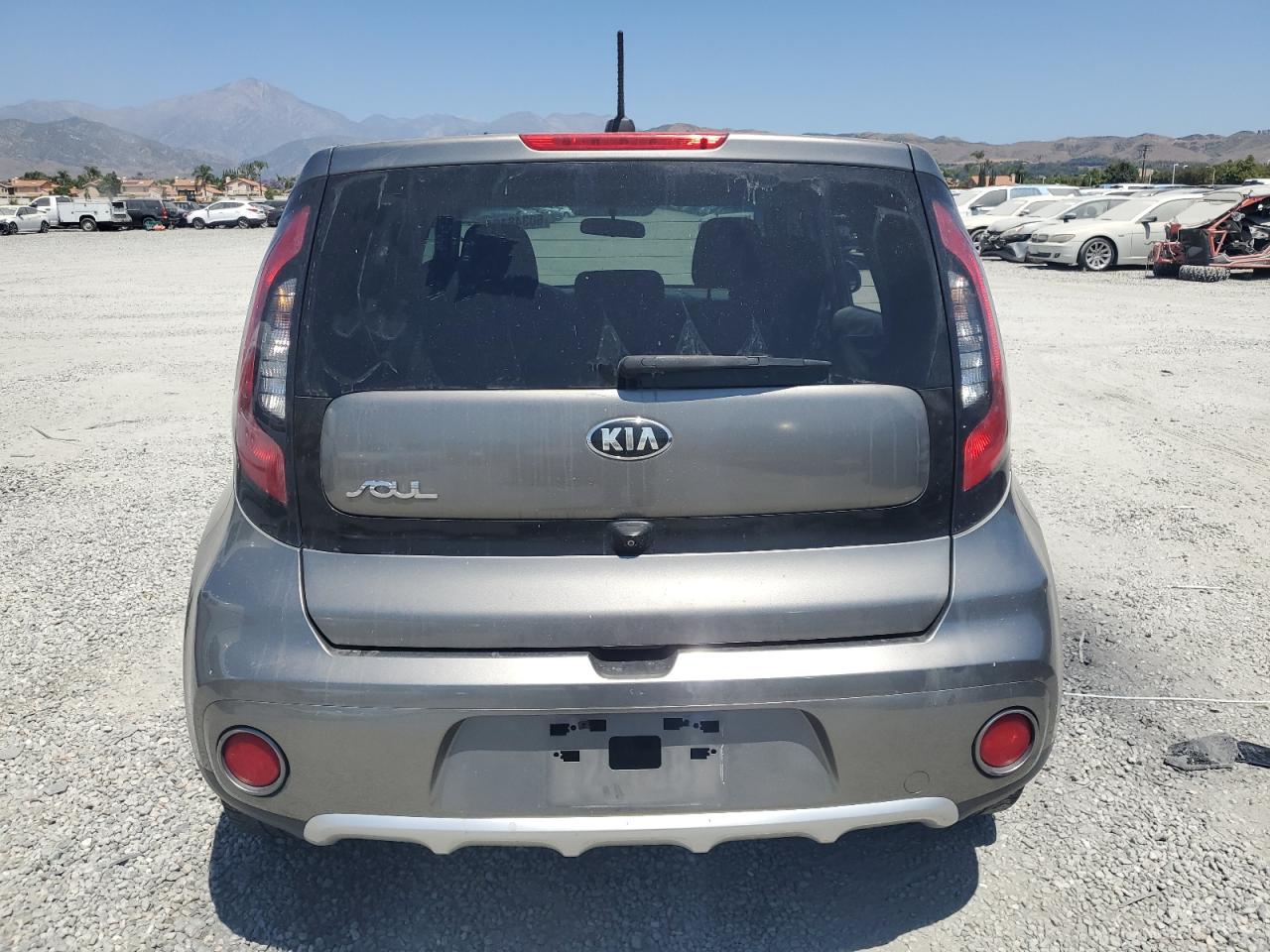 KNDJP3A54H7431956 2017 Kia Soul +
