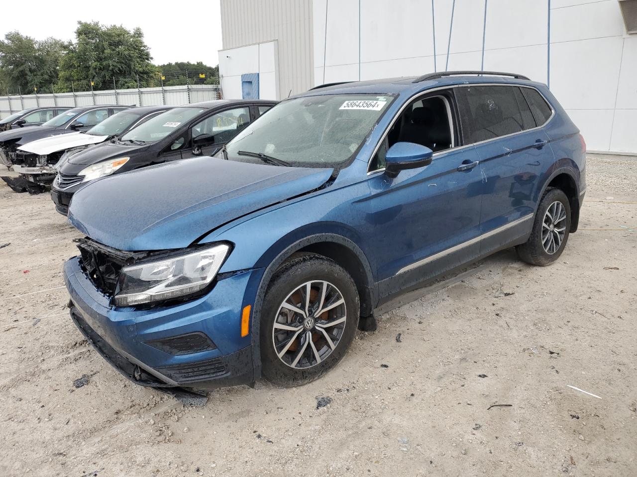 3VV3B7AX7LM114155 2020 Volkswagen Tiguan Se