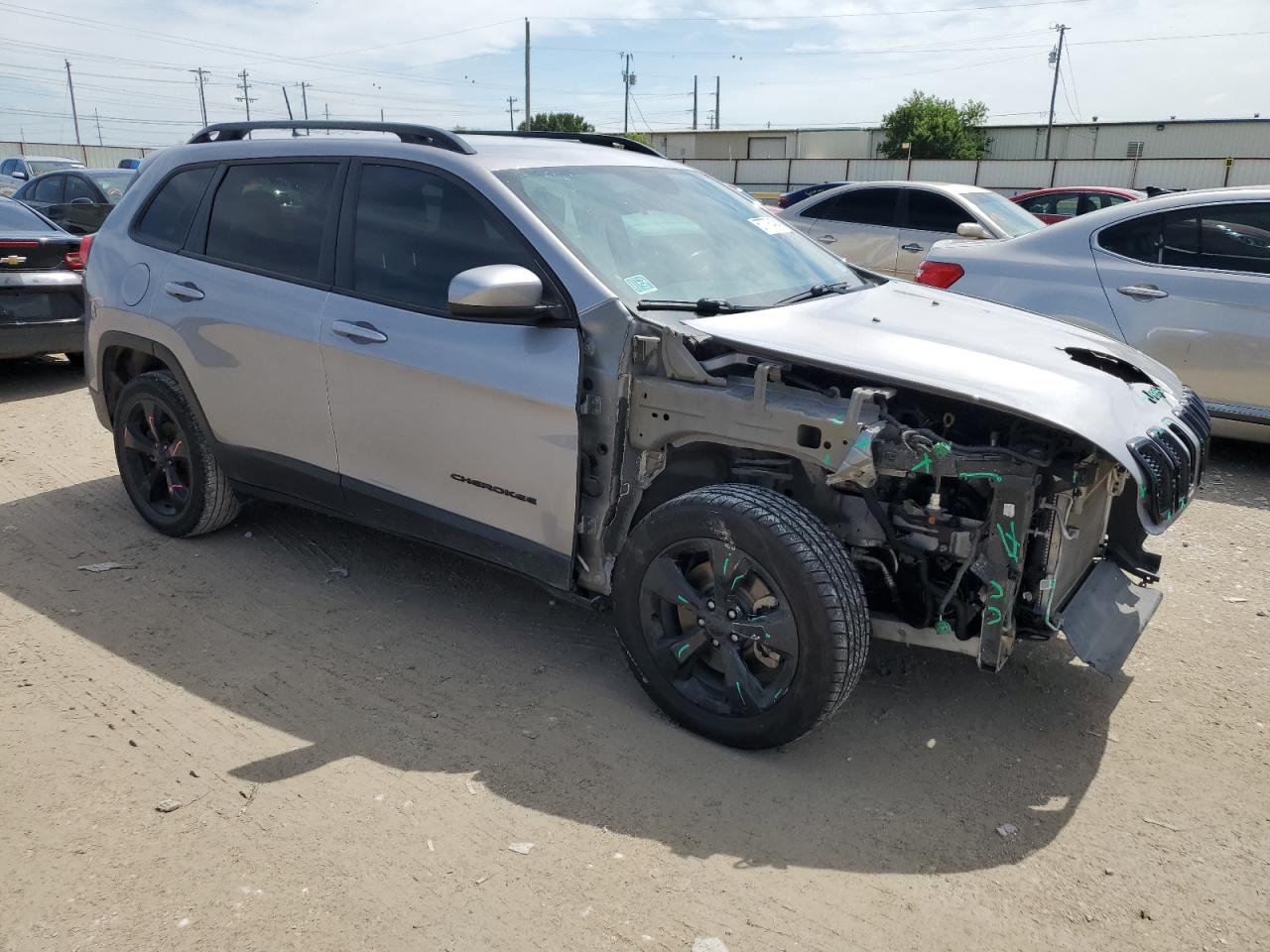 1C4PJLCB7JD542894 2018 Jeep Cherokee Latitude