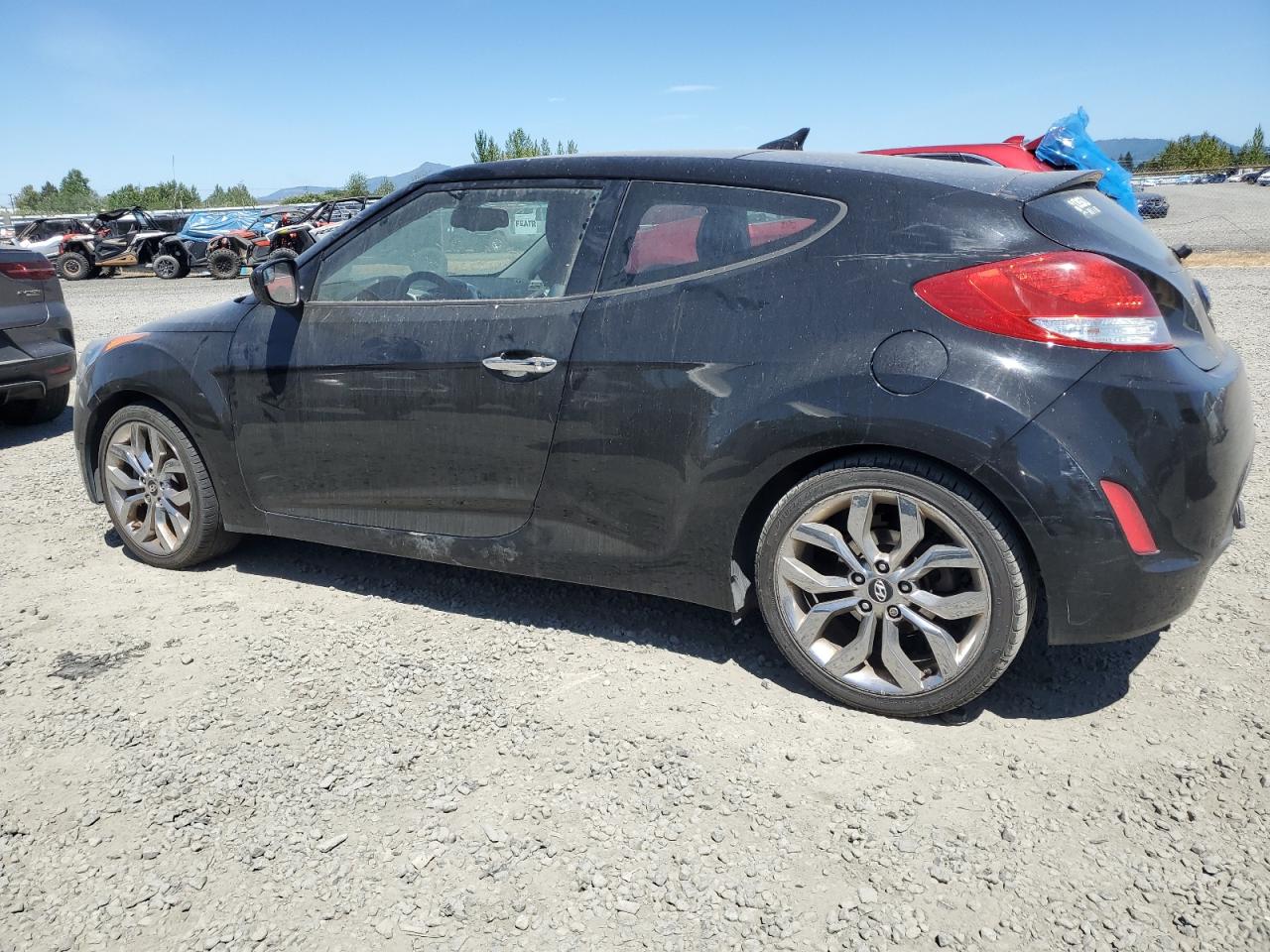 2015 Hyundai Veloster vin: KMHTC6AD7FU218670