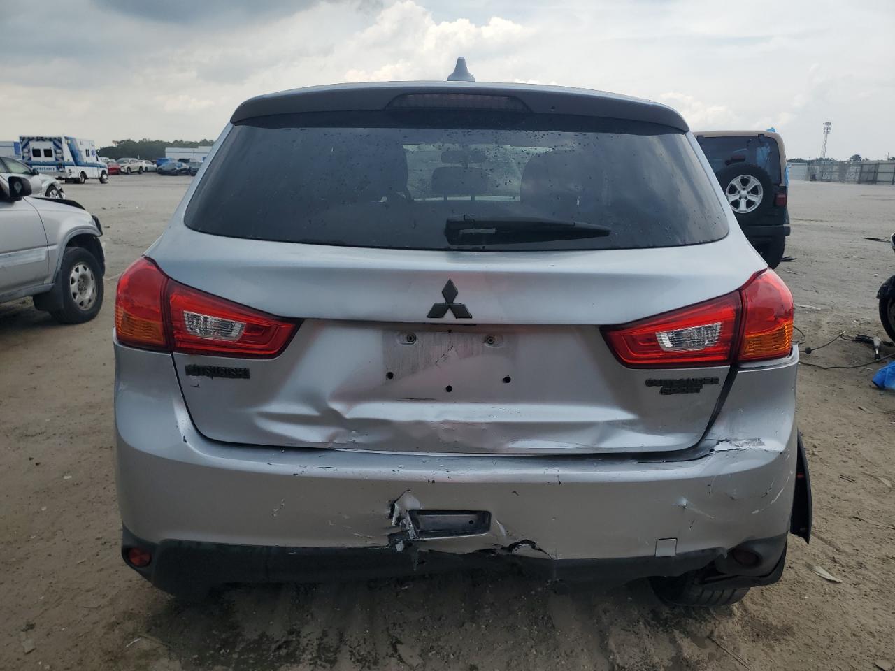 JA4AP3AU3HZ023647 2017 Mitsubishi Outlander Sport Es