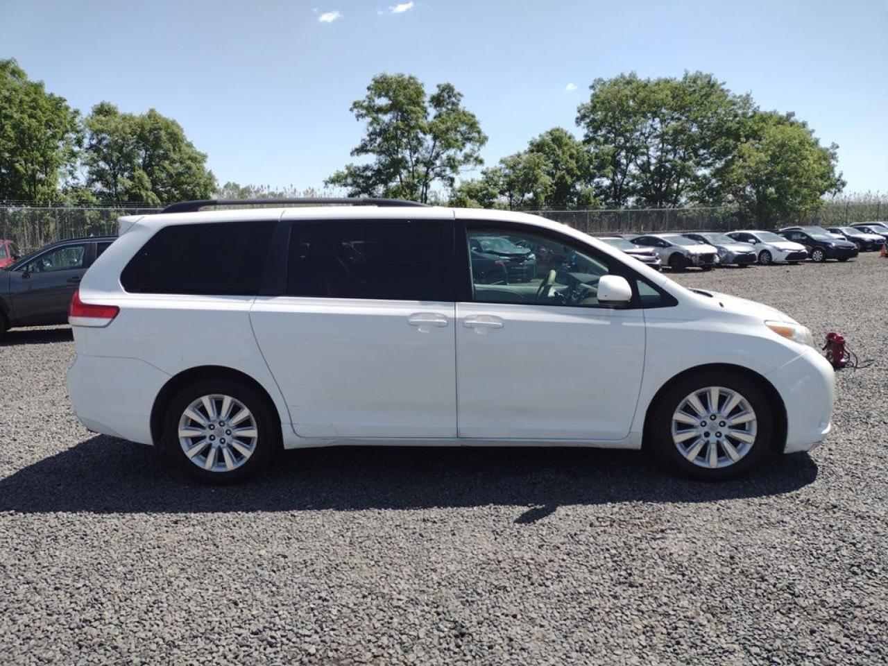 2012 Toyota Sienna Xle vin: 5TDDK3DCXCS038497