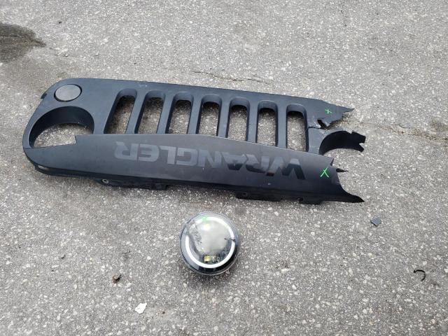 2014 Jeep Wrangler Unlimited Sport VIN: 1C4HJWDGXEL241290 Lot: 57696144