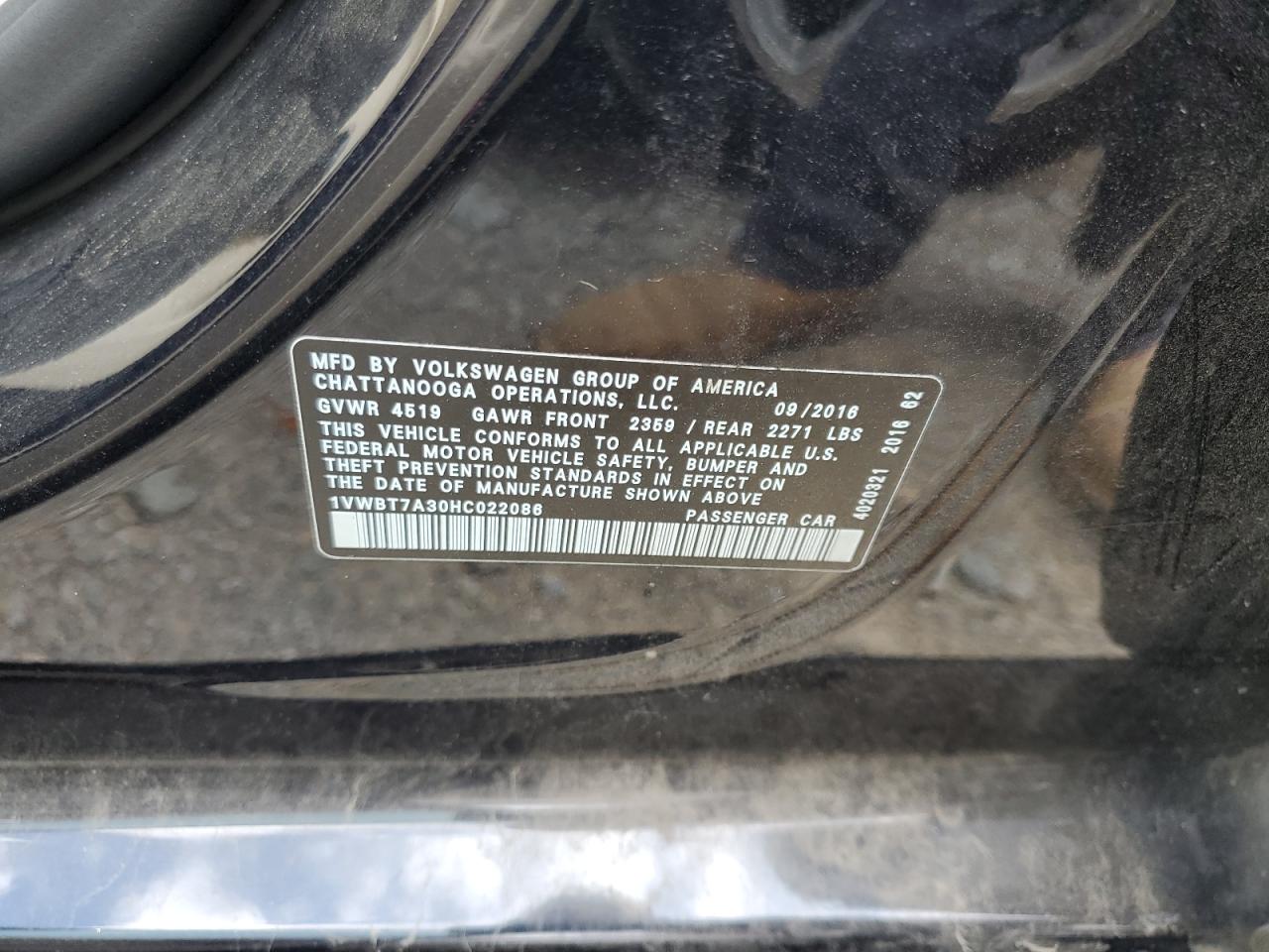 1VWBT7A30HC022086 2017 Volkswagen Passat Se