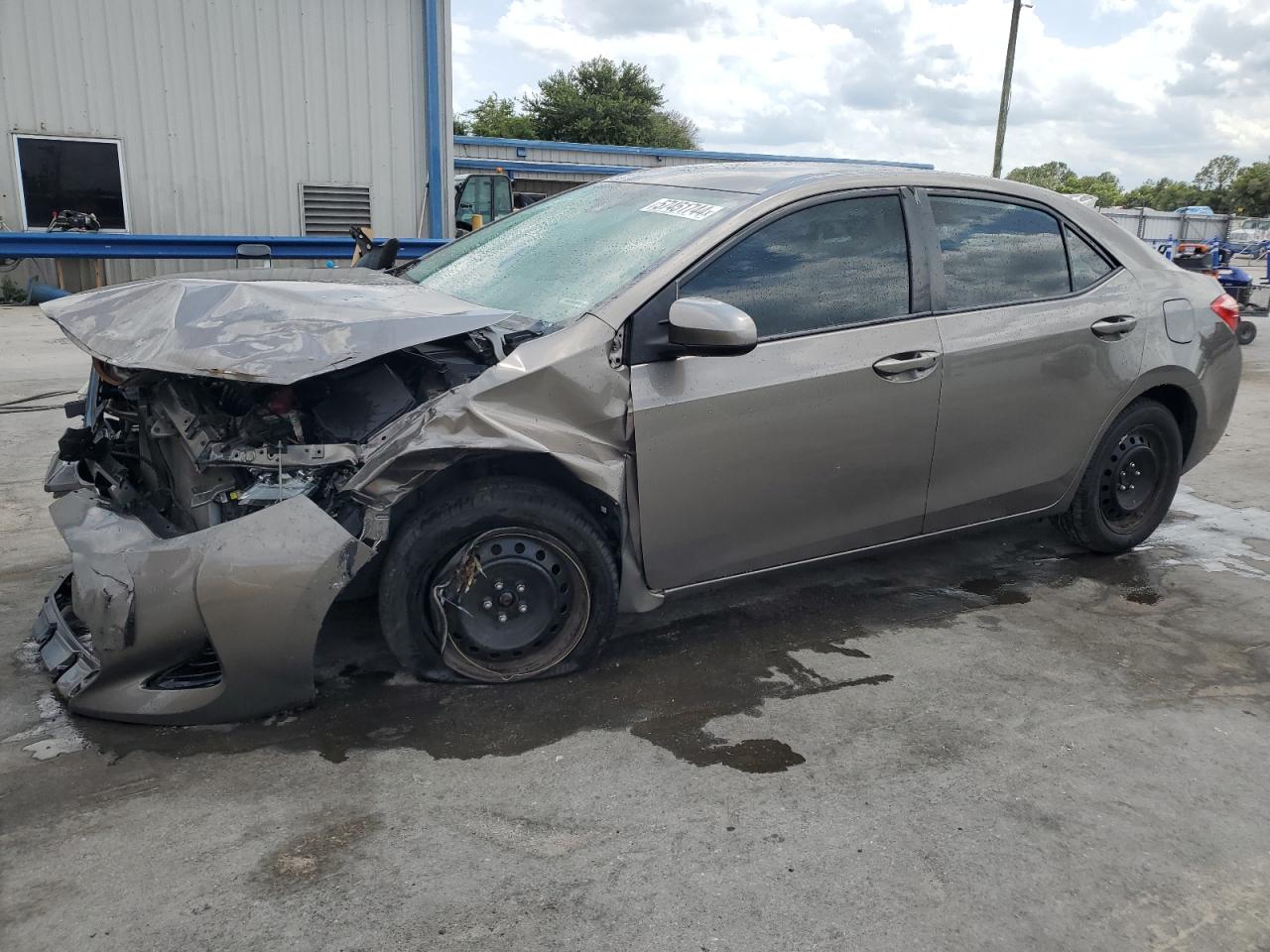 2T1BURHE9JC107895 2018 Toyota Corolla L