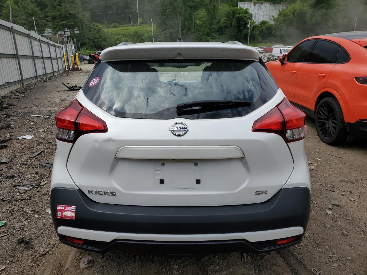3N1CP5CU1KL526070 2019 Nissan Kicks S