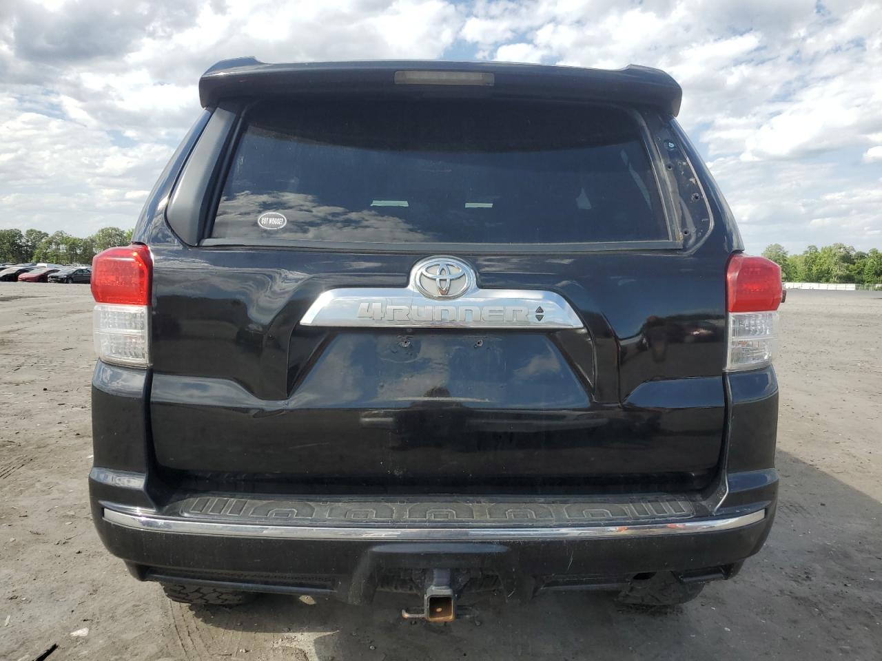 JTEBU5JR6B5067839 2011 Toyota 4Runner Sr5