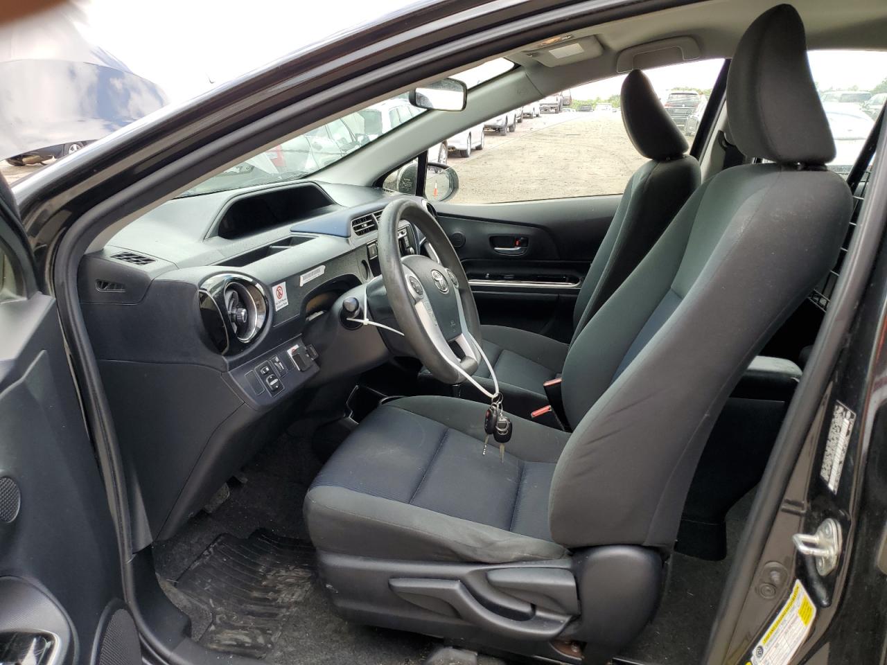 JTDKDTB33G1121468 2016 Toyota Prius C