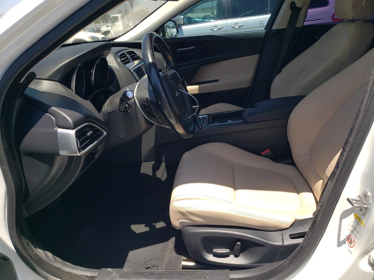 SAJAD4BG4HA956759 2017 Jaguar Xe Premium