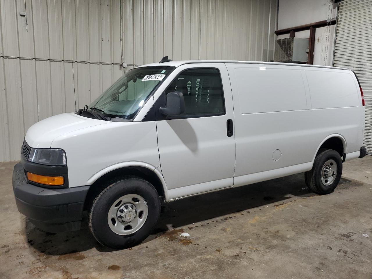 Lot #2993899336 2022 CHEVROLET EXPRESS G2