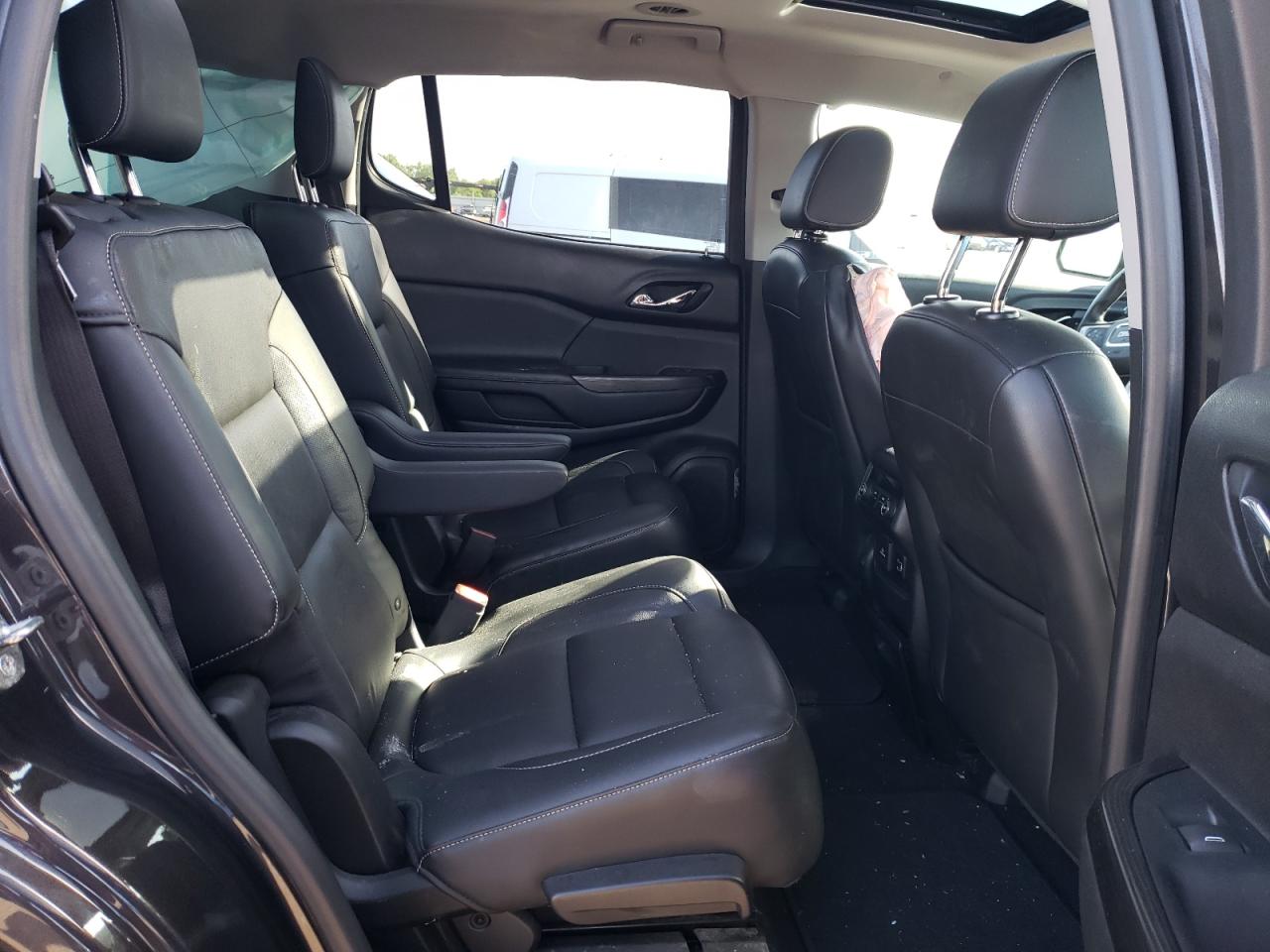 1GKKNULSXHZ226329 2017 GMC Acadia Slt-1