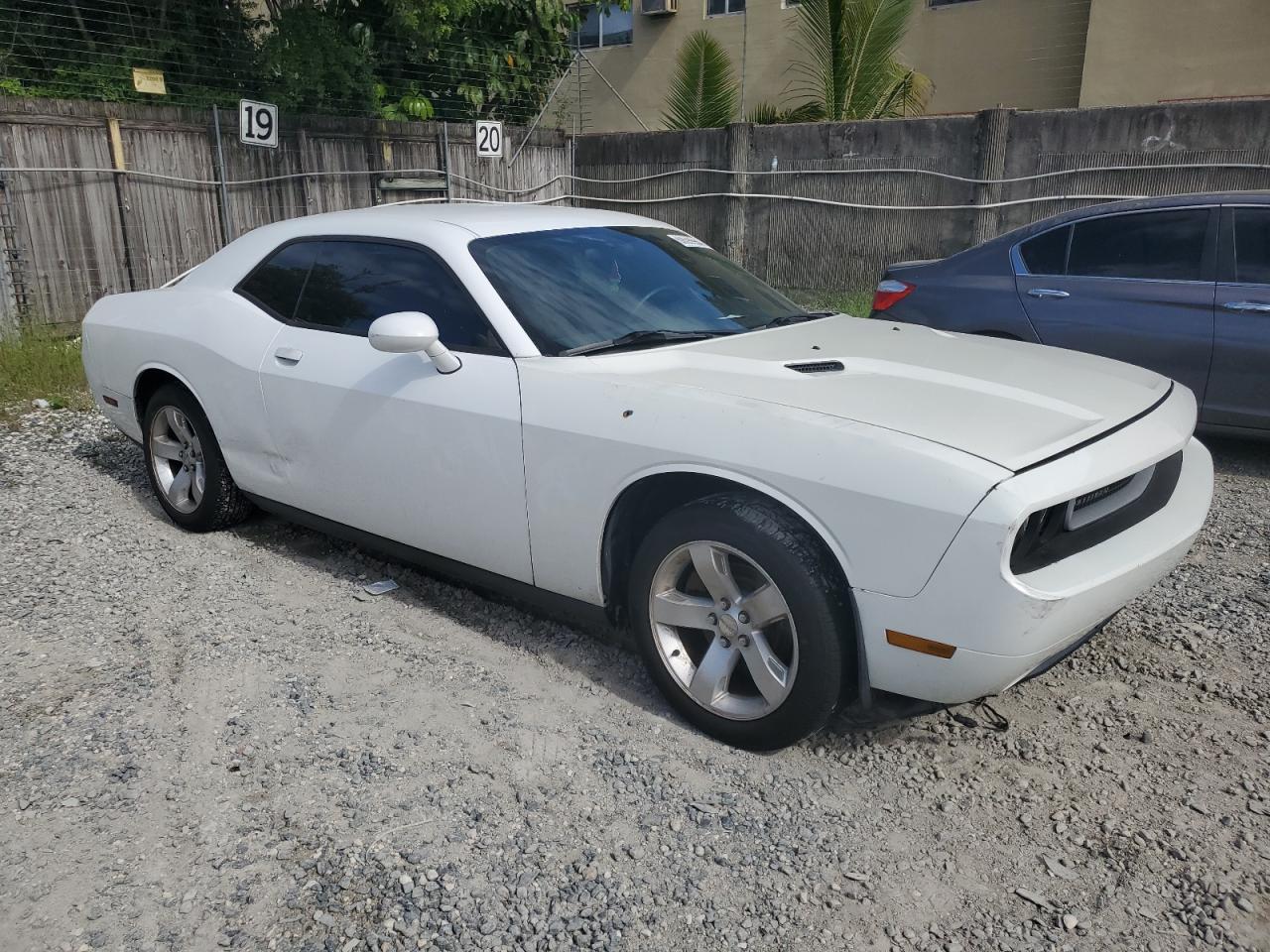 2B3CJ4DG0BH602664 2011 Dodge Challenger