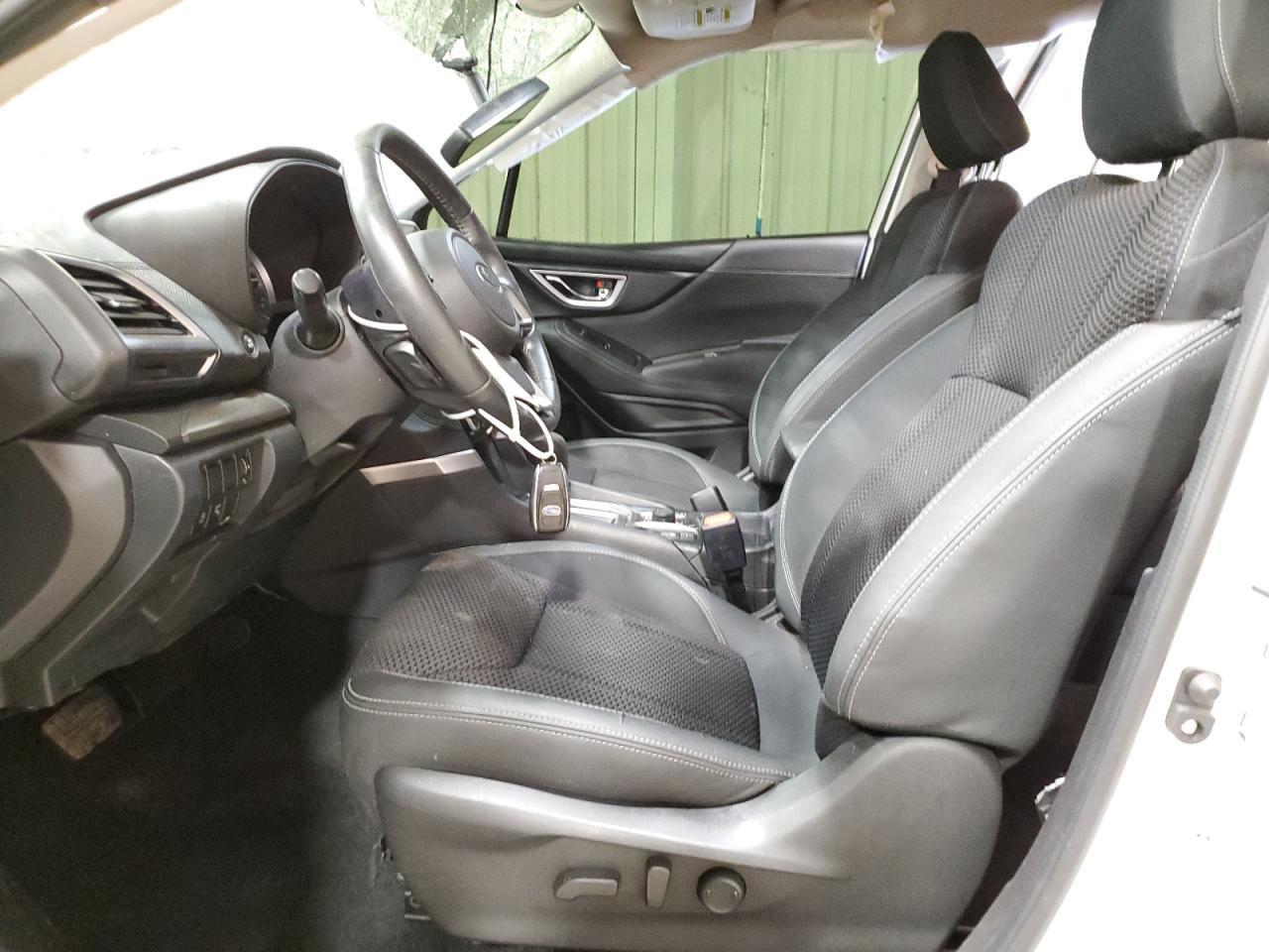 JF2SKAGCXKH595051 2019 Subaru Forester Premium