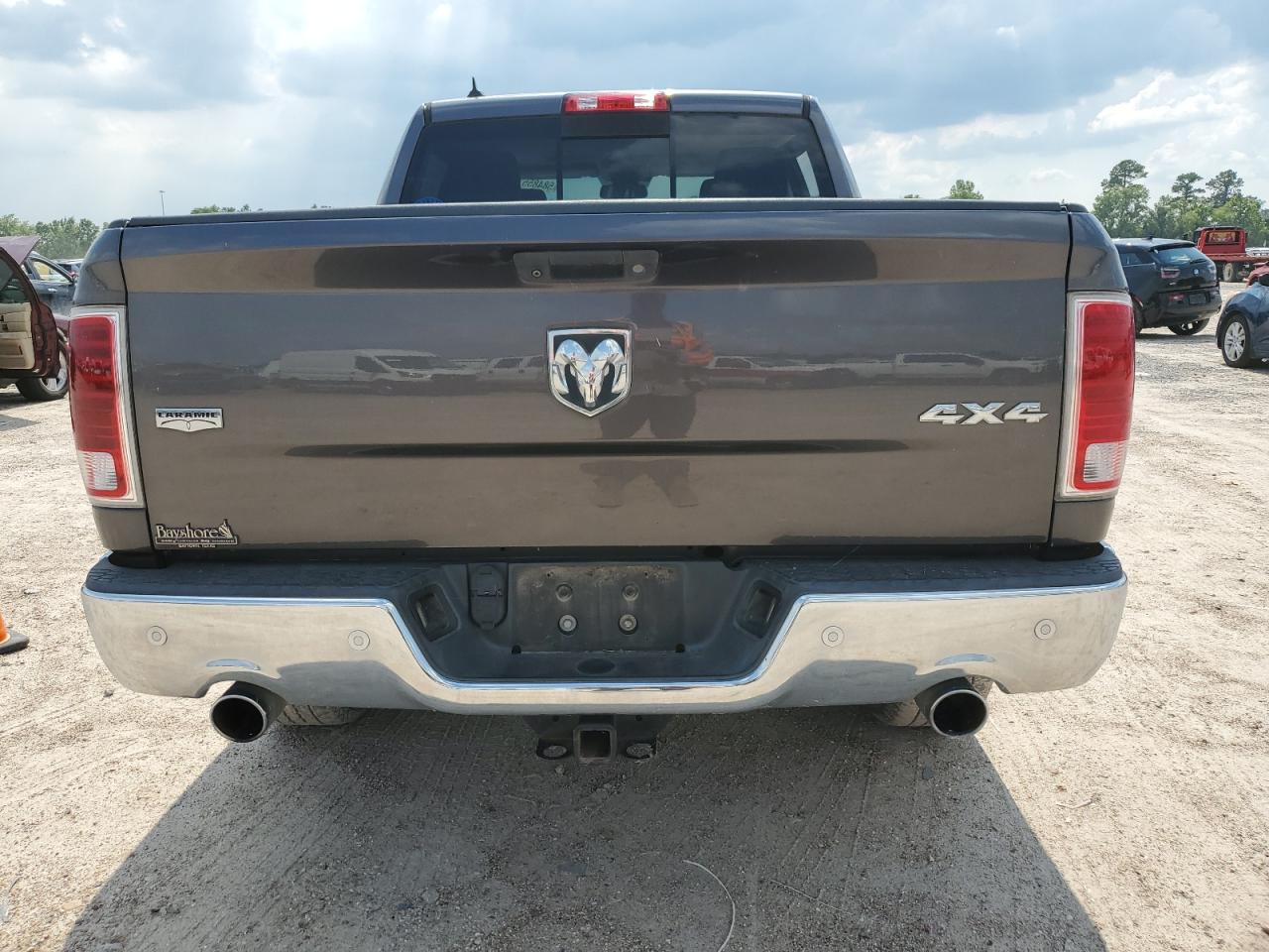 2015 Ram 1500 Laramie vin: 1C6RR7NT3FS776930