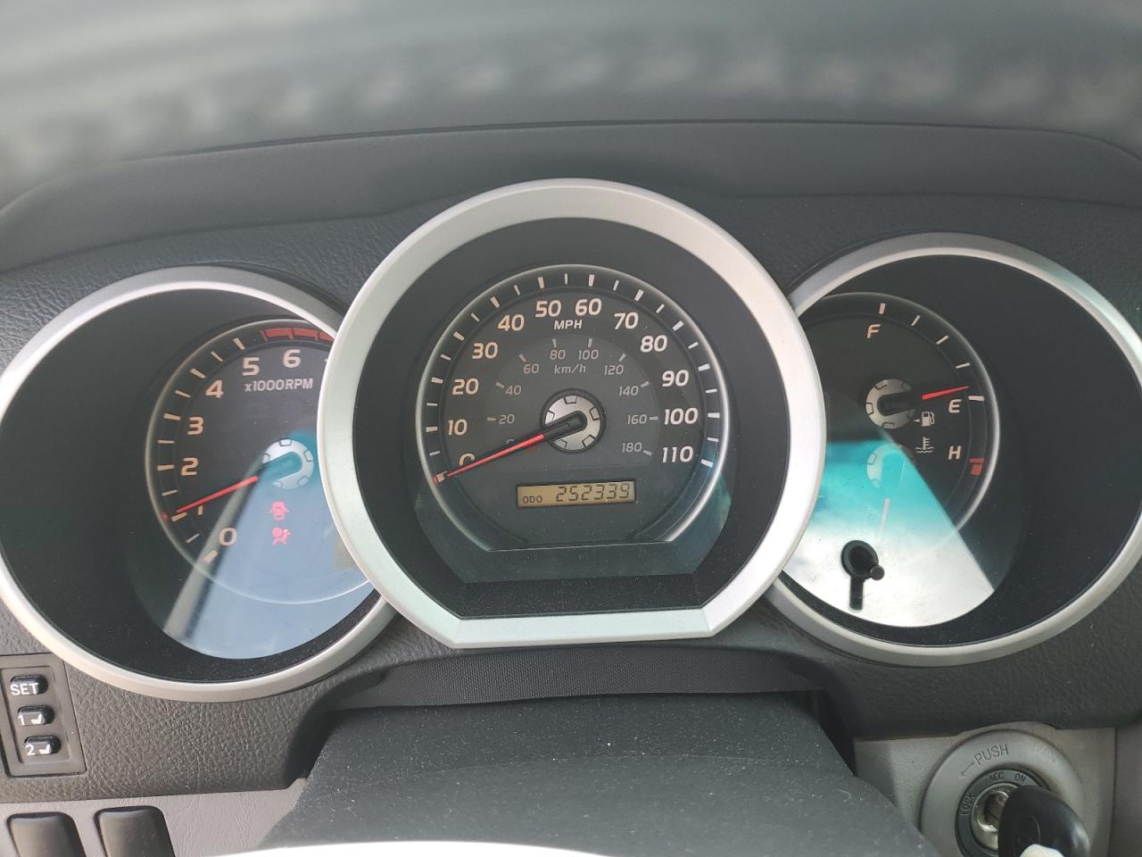 JTEBU17R560094646 2006 Toyota 4Runner Limited