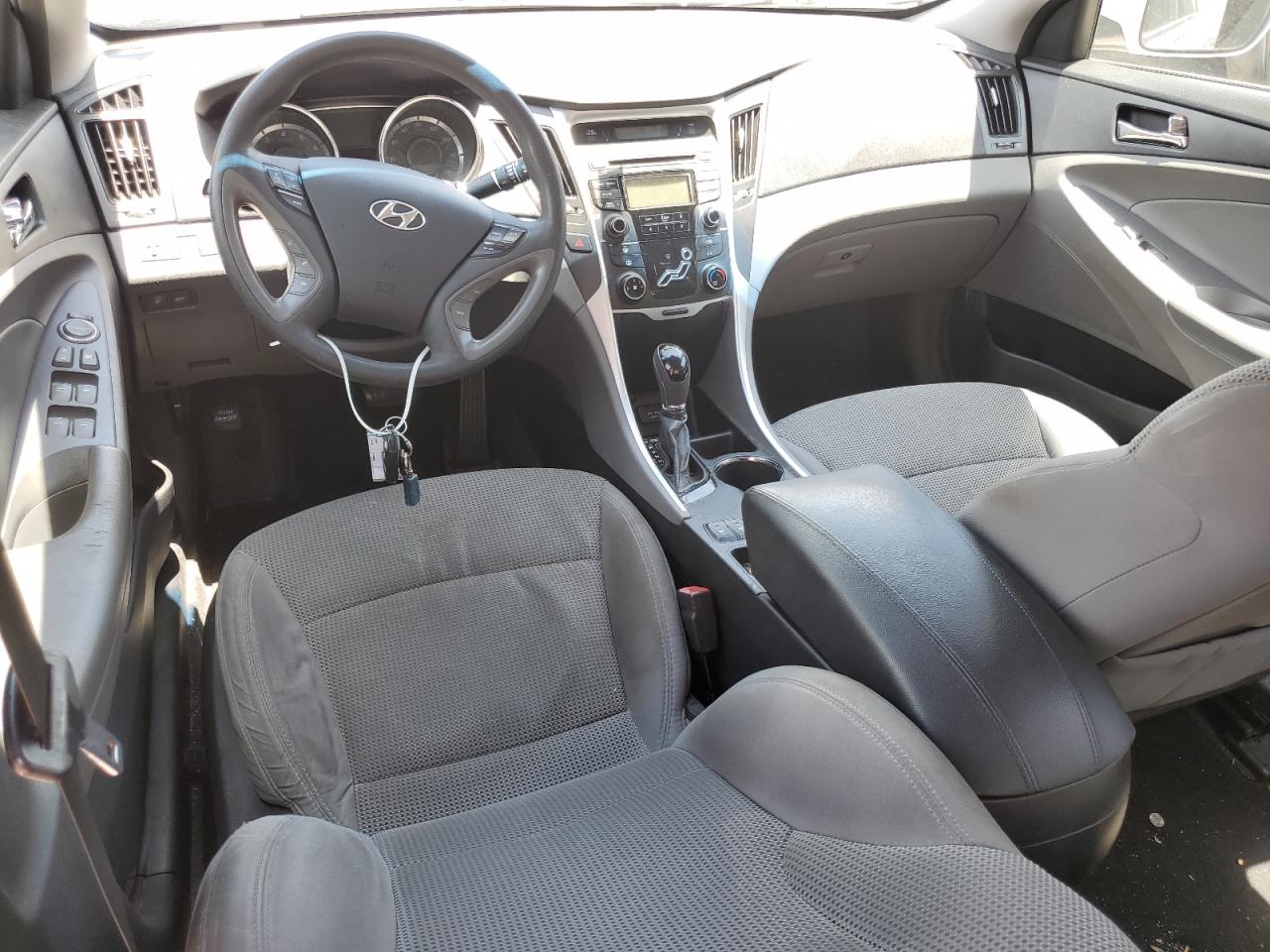 5NPEB4AC7DH747684 2013 Hyundai Sonata Gls