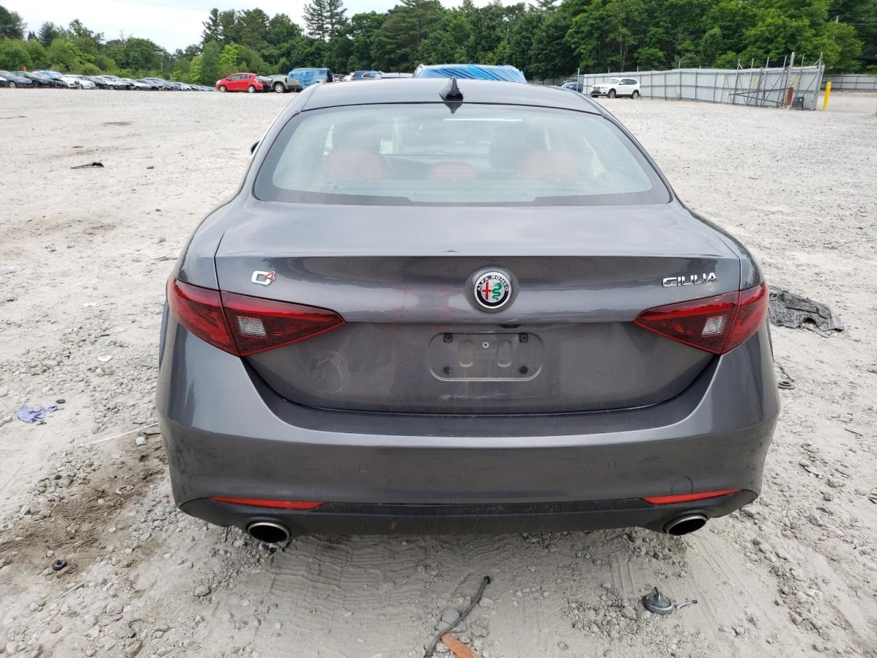 ZARFAEDN7H7540707 2017 Alfa Romeo Giulia Q4