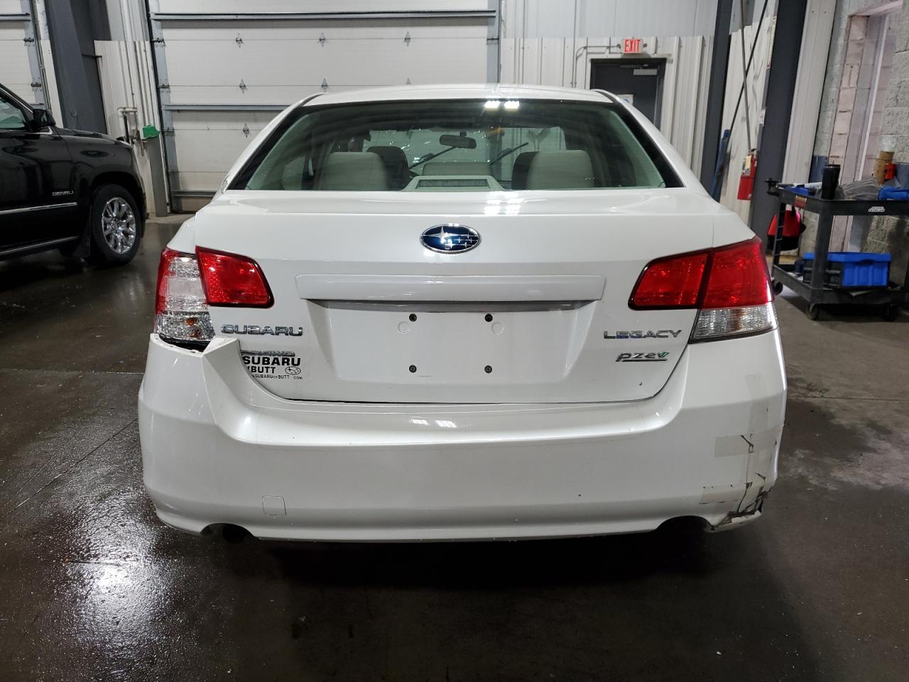 4S3BMBA69E3003786 2014 Subaru Legacy 2.5I