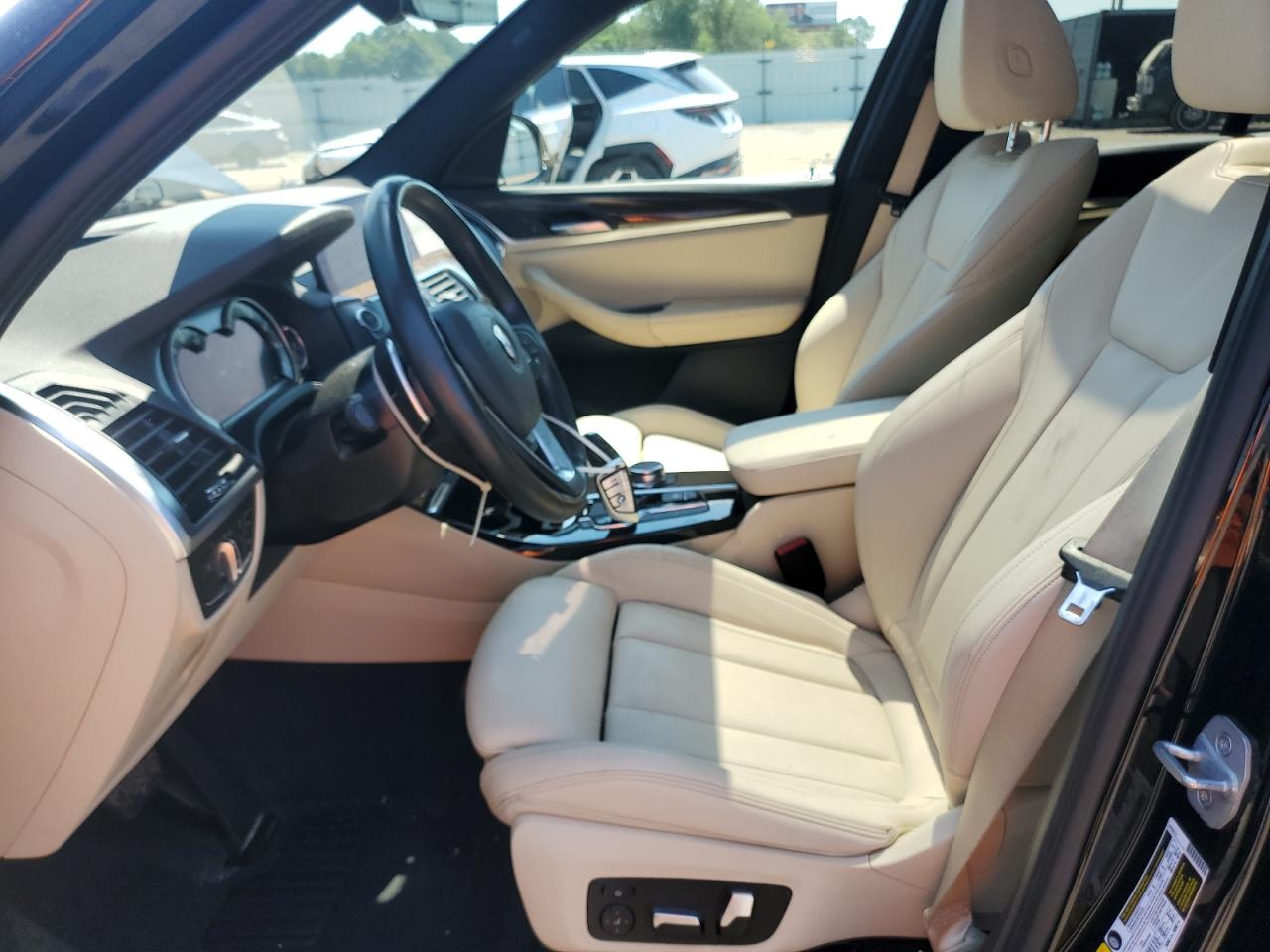 5UXTR7C5XKLF29378 2019 BMW X3 Sdrive30I