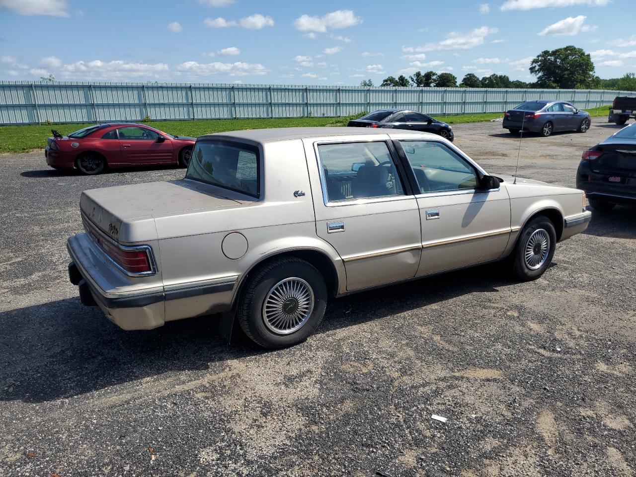 1C3XC46RXLD775636 1990 Chrysler Salon