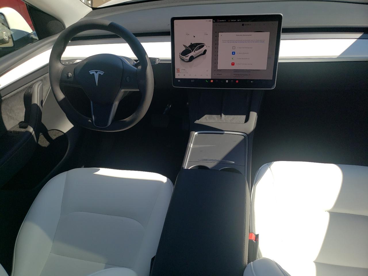 7SAYGAEE0RF102554 2024 Tesla Model Y