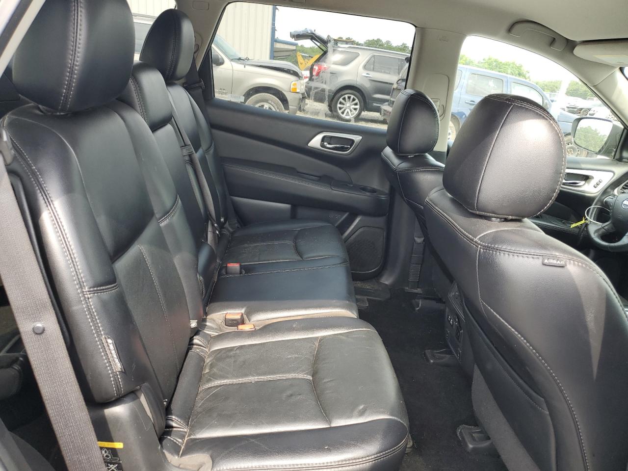 5N1DR2MN5KC626830 2019 Nissan Pathfinder S