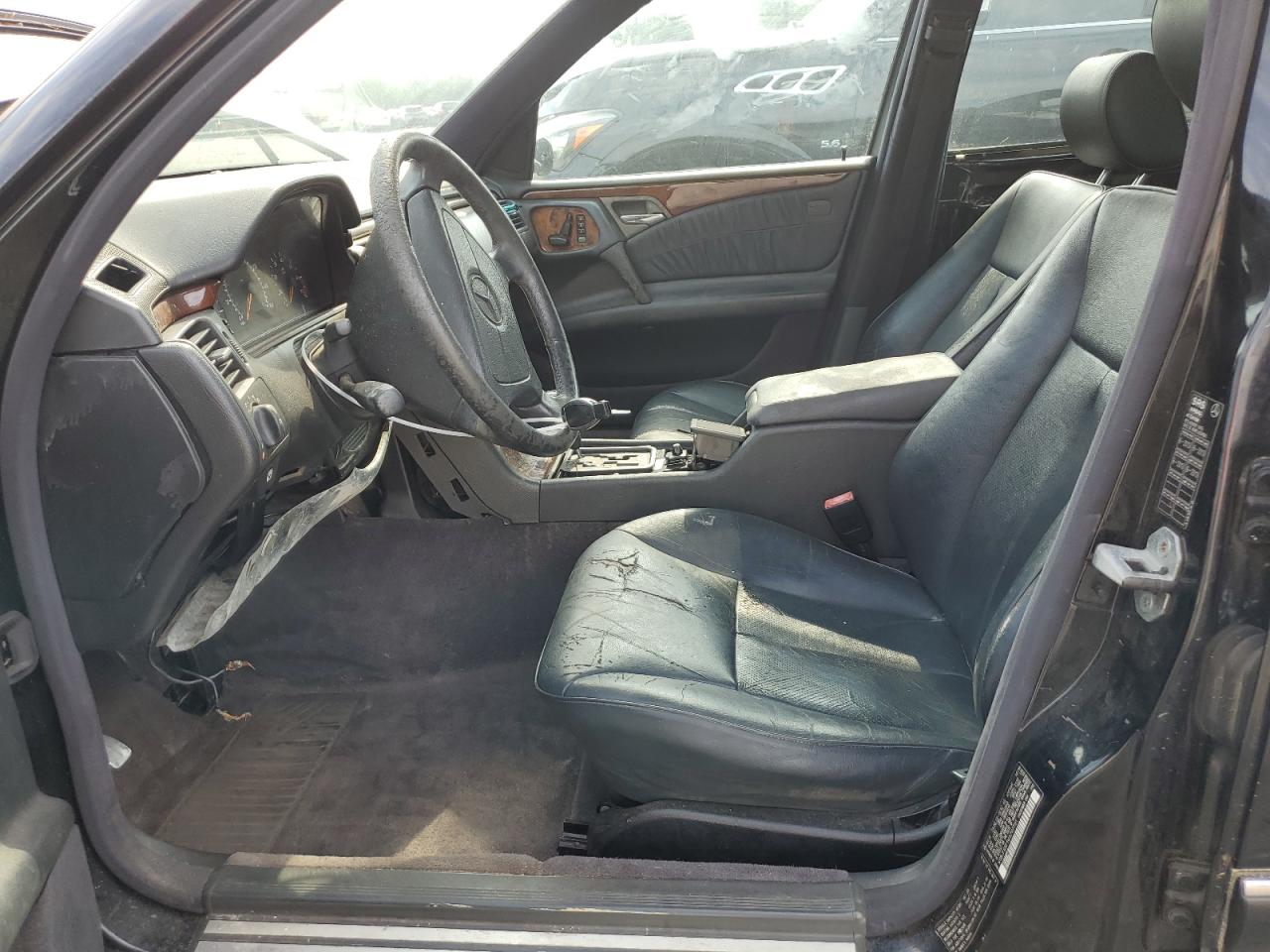 WDBJF65F1WA707791 1998 Mercedes-Benz E 320