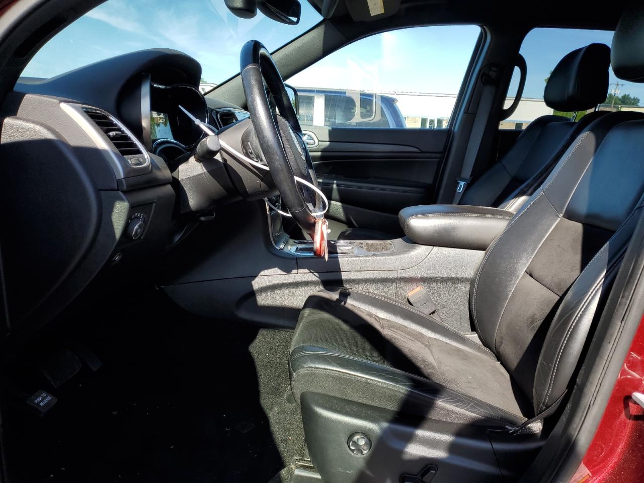 1C4RJFAG6LC208907 2020 Jeep Grand Cherokee Laredo