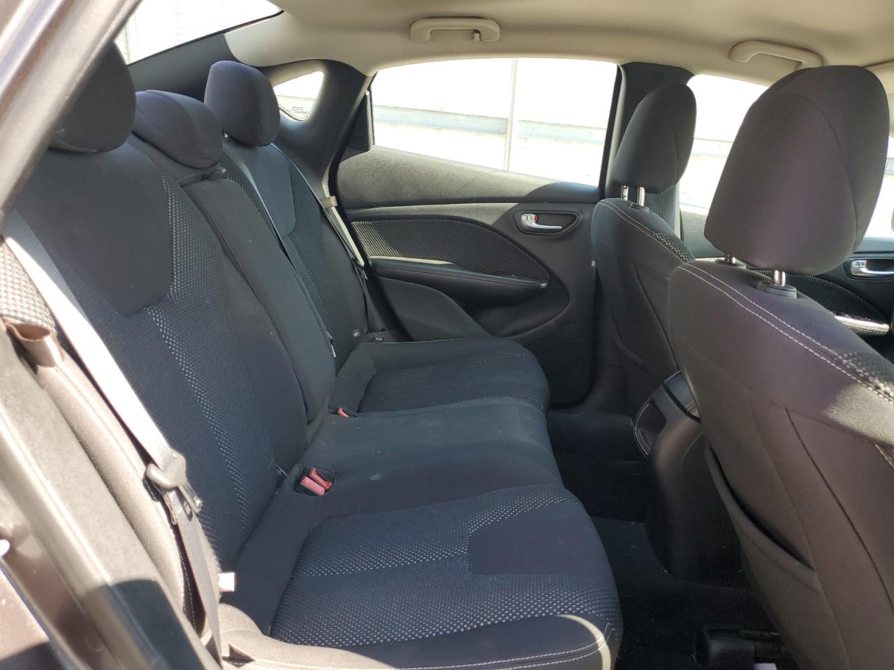 1C3CDFBB0FD251853 2015 Dodge Dart Sxt