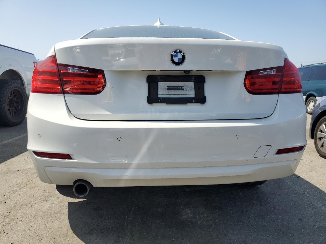 WBA3B1G54FNT05315 2015 BMW 320 I