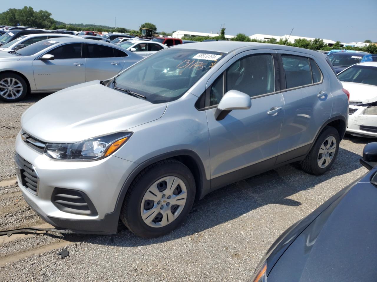 2019 Chevrolet Trax Ls vin: 3GNCJKSB6KL131175