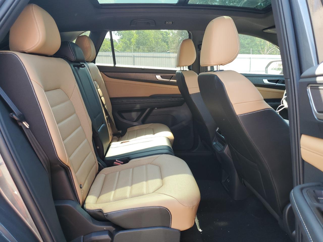 1V2AE2CA2RC234768 2024 Volkswagen Atlas Cross Sport Sel R-Line