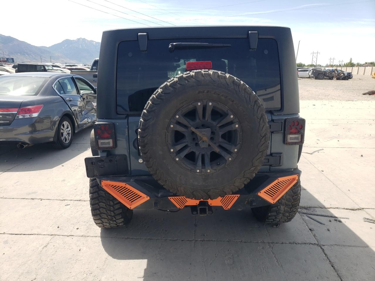 1C4BJWDG7FL683614 2015 Jeep Wrangler Unlimited Sport