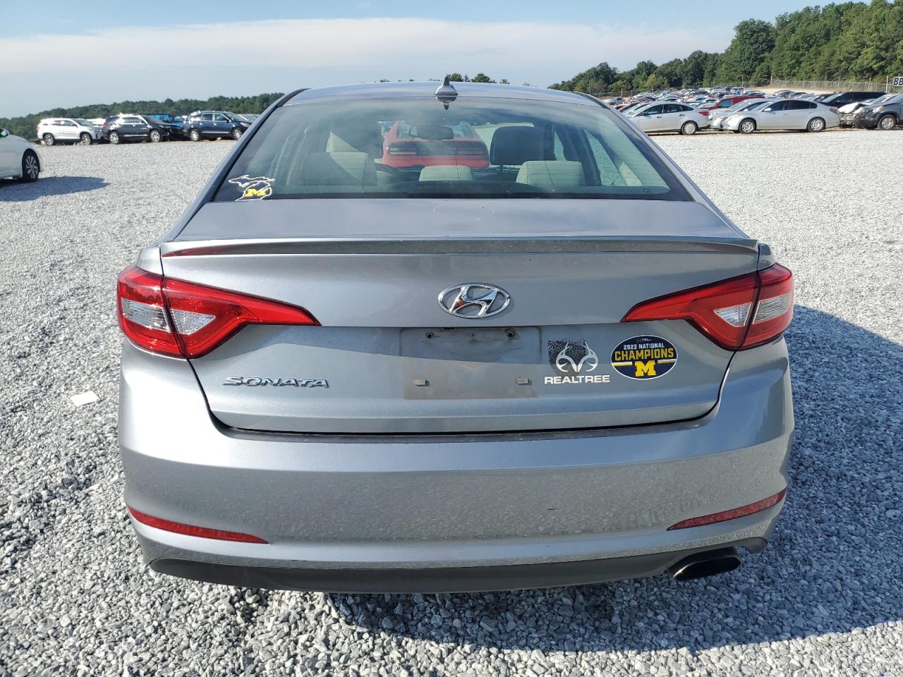 2016 Hyundai Sonata Se vin: 5NPE24AF1GH365679