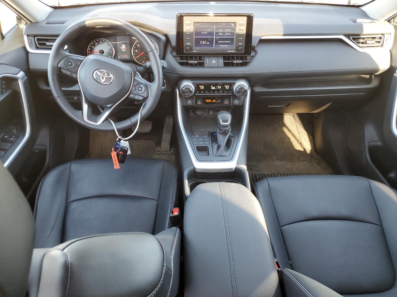 2T3A1RFV4MC194639 2021 Toyota Rav4 Xle Premium