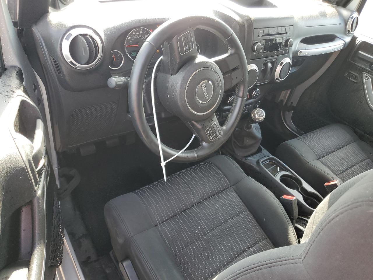 1C4AJWBG1CL220958 2012 Jeep Wrangler Sahara