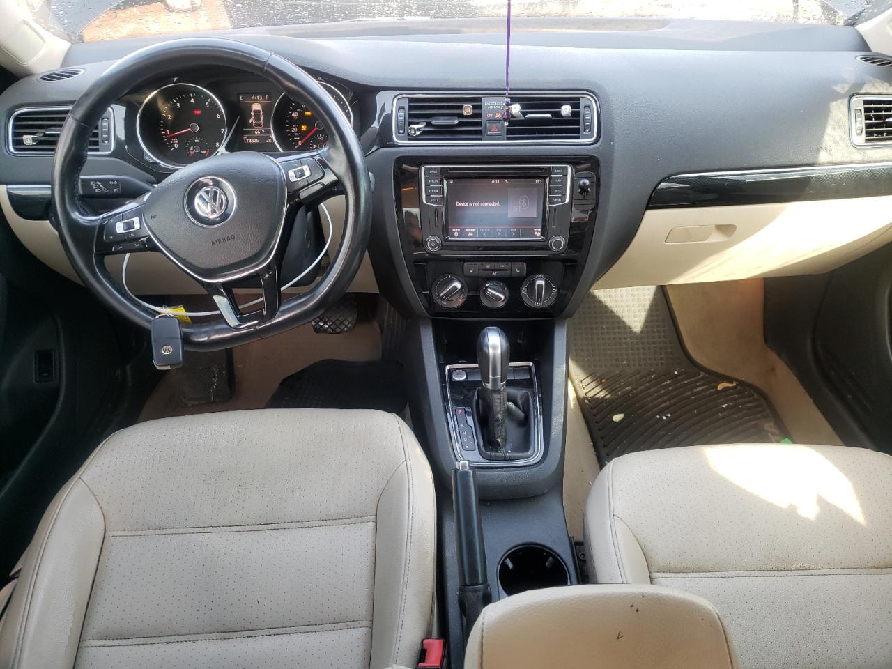 3VWL07AJ4GM253985 2016 Volkswagen Jetta Sel