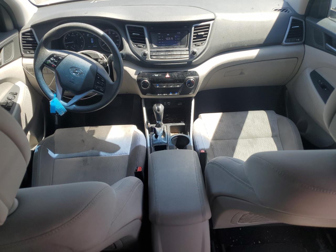 KM8J33A29GU139930 2016 Hyundai Tucson Limited