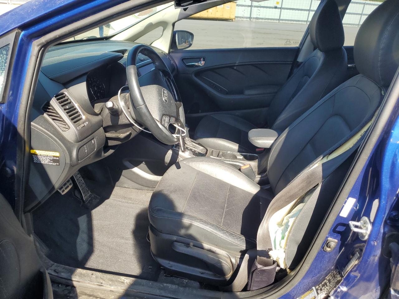 3KPFL4A86HE124757 2017 Kia Forte Ex