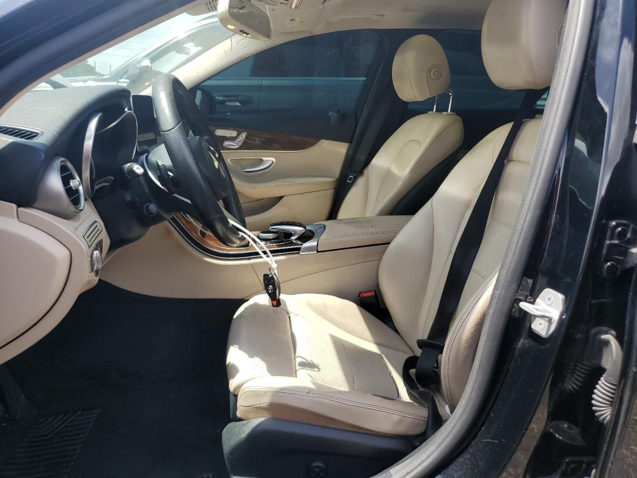 55SWF4KB7GU139504 2016 Mercedes-Benz C 300 4Matic